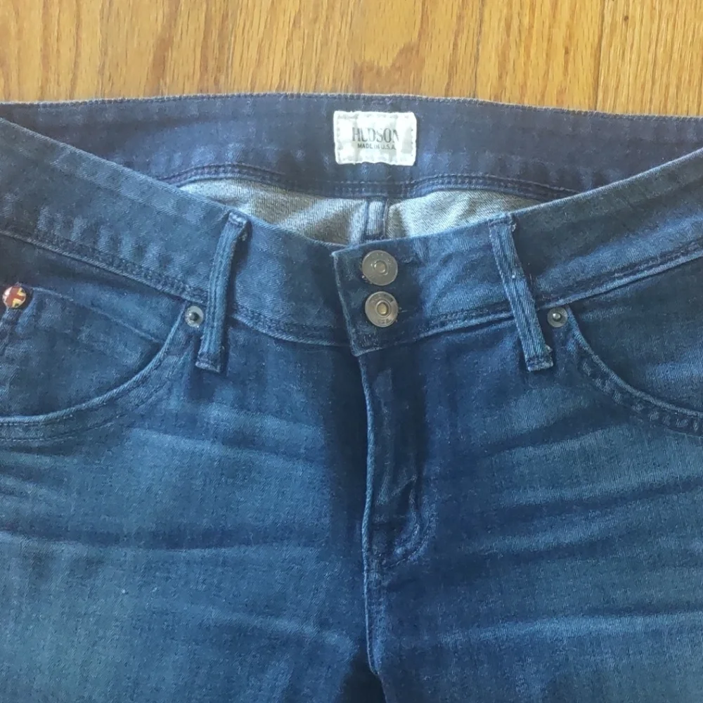 Hudson Jeans Medium Blue Flare Leg Denim - Size 28 - Picture 3 of 9
